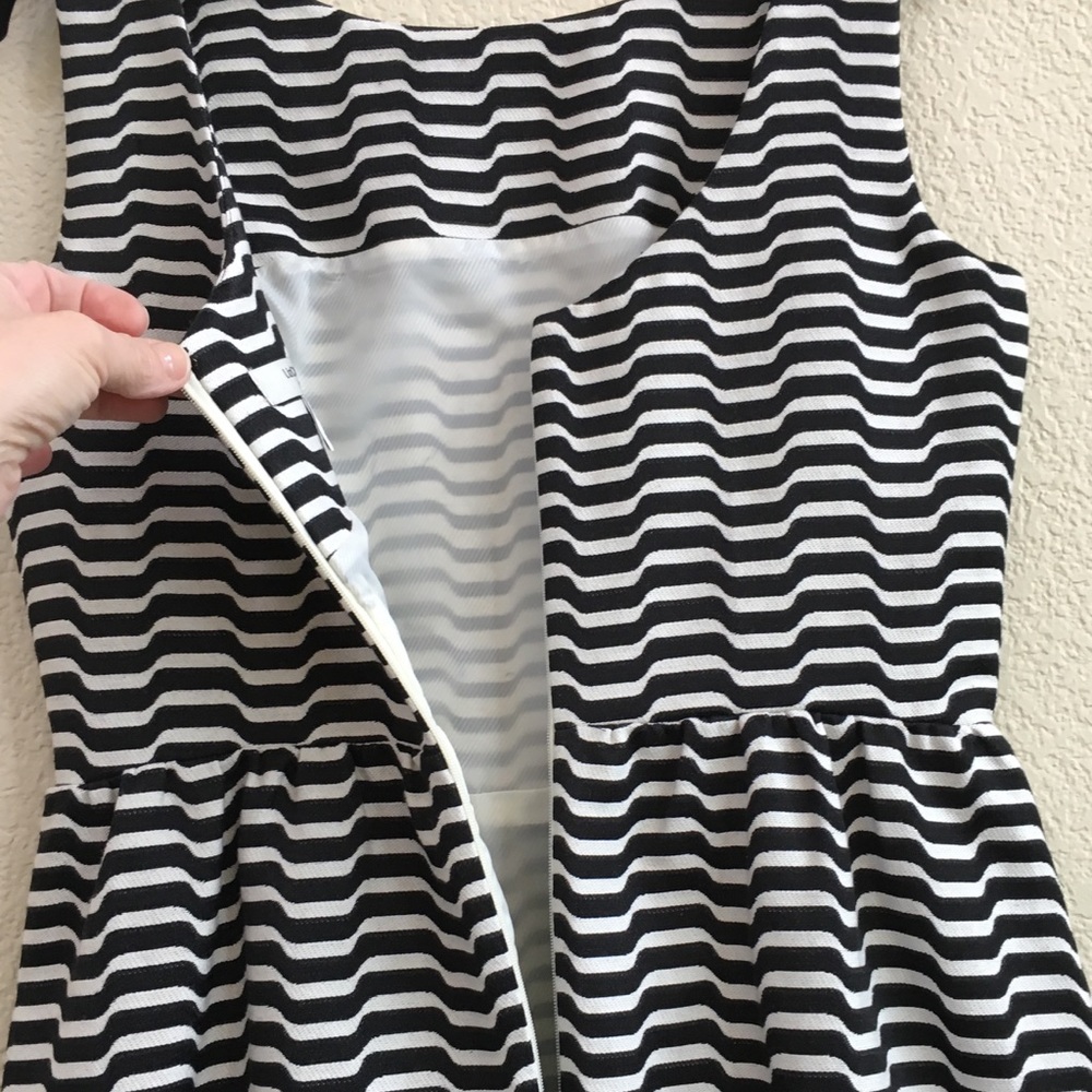 Liz Claiborne Black & White striped Lined Sheath Dress NWT size 8 - Picture 5 of 9